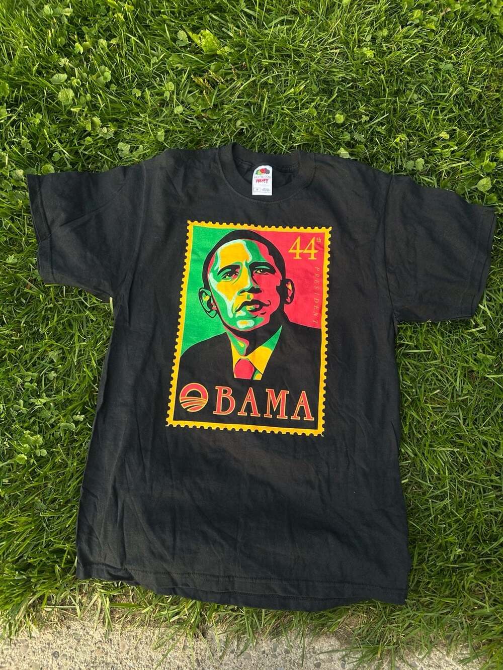 Vintage 2008 Barack Obama 44th President Rasta Postage Stamp Graphic tee M